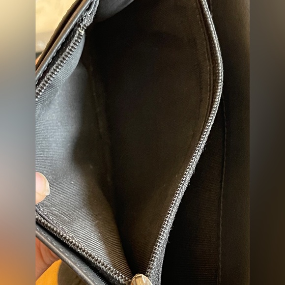 EUC Gorgeous Chanel matelasse bifold long wallet - Picture 12 of 13